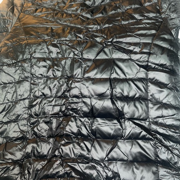 Wherever you go , keep easier jacket to carry ! - Picture 9 of 9